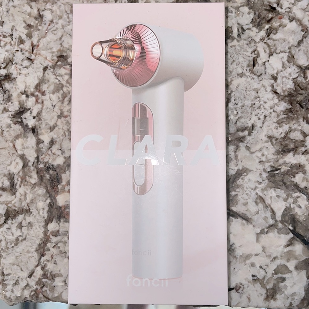Fancii Microdermabrasion + Pore Cleansing